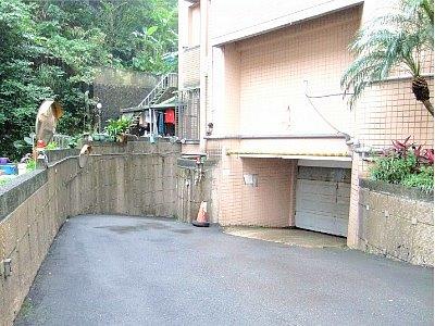 基隆暖暖法拍華廈-5