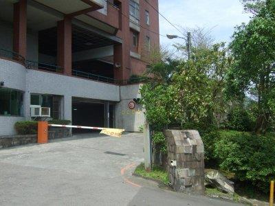 新北大樓法拍-2
