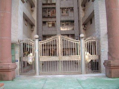 新北大樓法拍-4