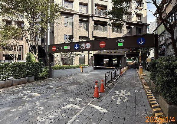 新北土城大樓法拍-4