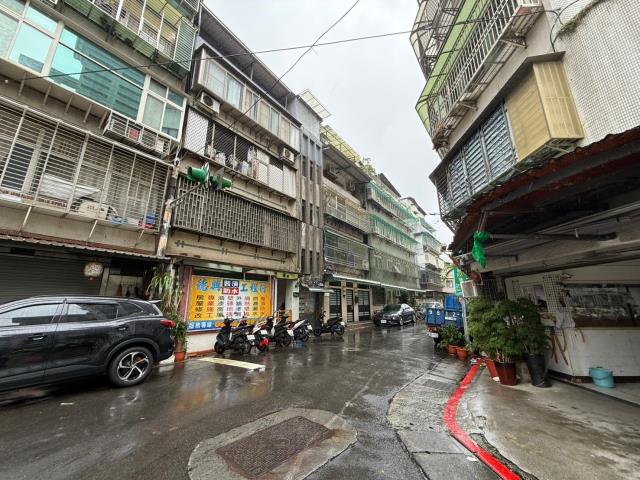 信義區公寓法拍-1