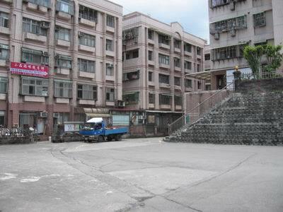 新北汐止法拍公寓-1