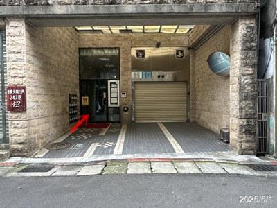 台北法拍華廈-1