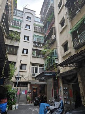 新北新莊公寓拍賣-1