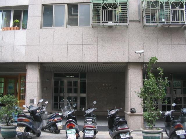新北蘆洲法拍大樓-1