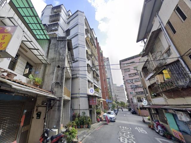 新北淡水華廈法拍-3