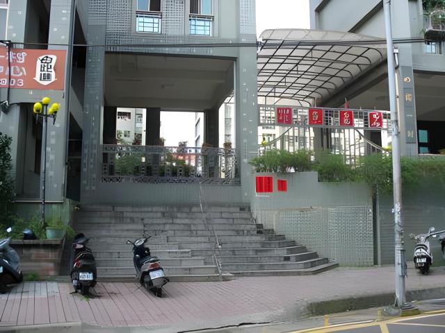 桃園華廈法拍-1