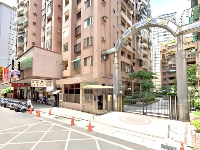 桃園區法拍大樓-4