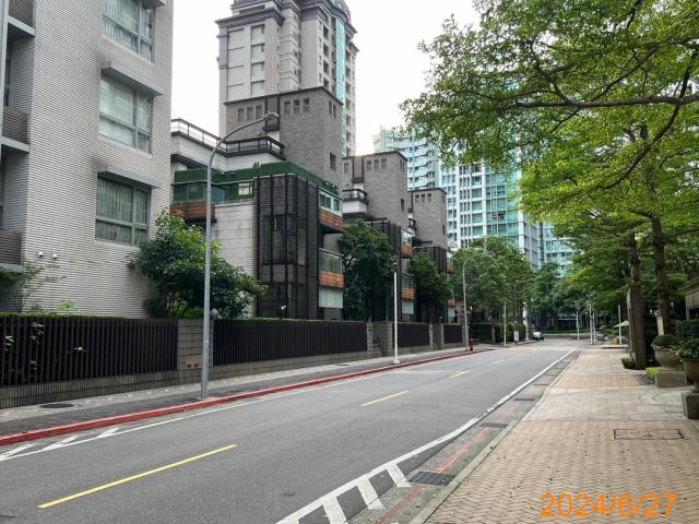 信義區拍賣大樓-2