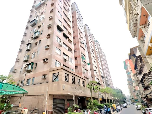 新北三重大樓法拍-1