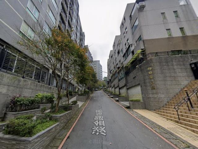 新北淡水法拍透天-2