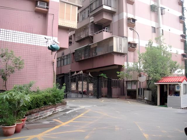 信義區華廈法拍-3