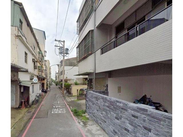 潭子法拍透天-3