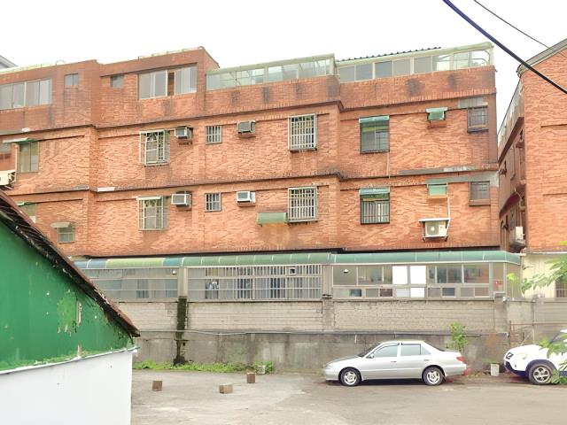 桃園中壢法拍透天-5