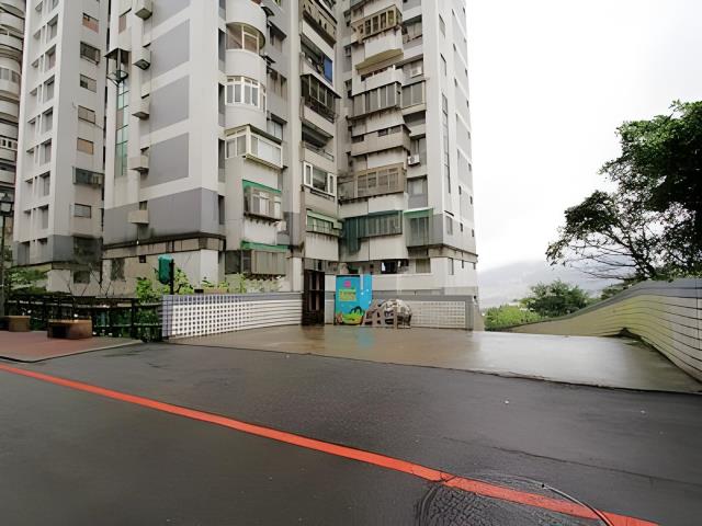 新北新店拍賣大樓-2