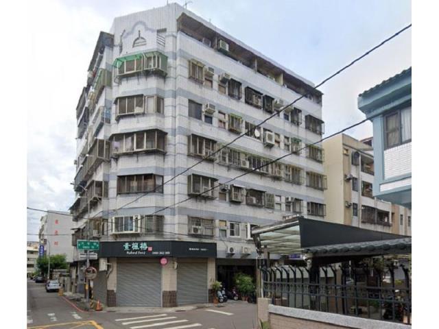 台中西屯華廈法拍-2