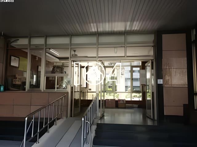 台中大里拍賣大樓-2