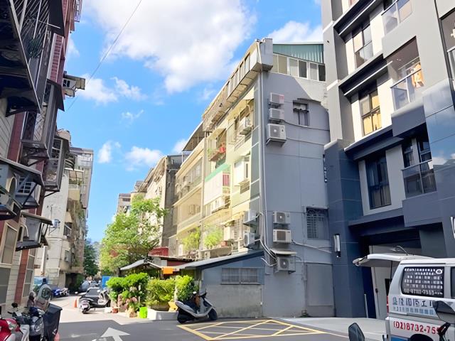 新北中和法拍大樓-4