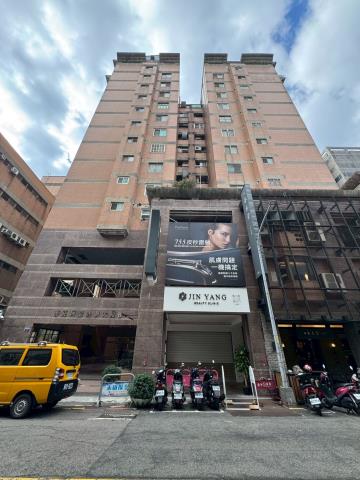 西區大樓法拍-3