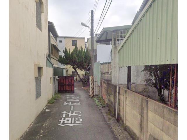 台中大里法拍透天-2