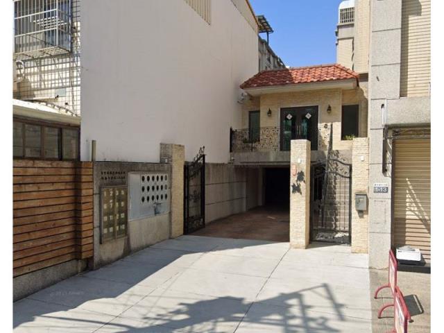 台中龍井法拍透天-1