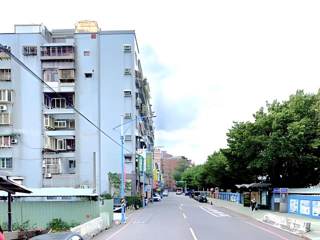 八里法拍華廈-3