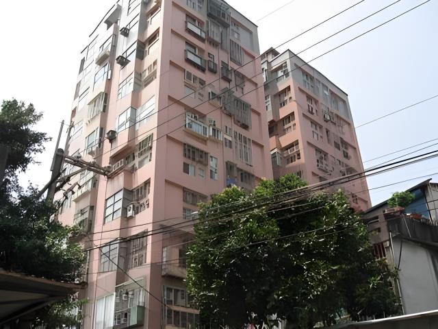 八里法拍大樓-1