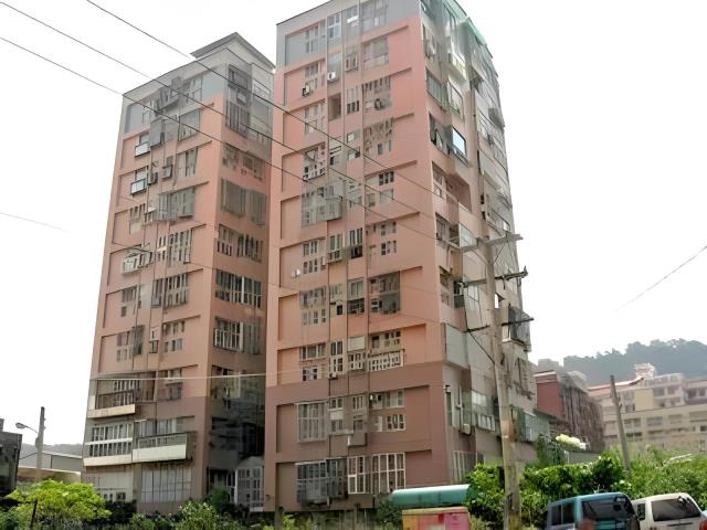 八里法拍大樓-2