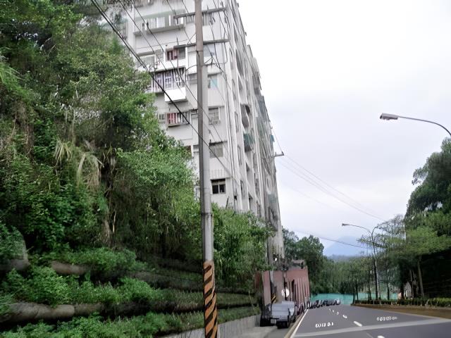 基隆信義區大樓法拍-5