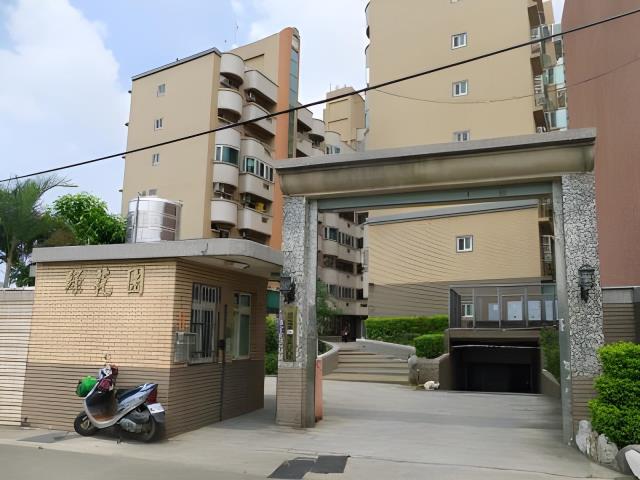 桃園八德華廈法拍-1