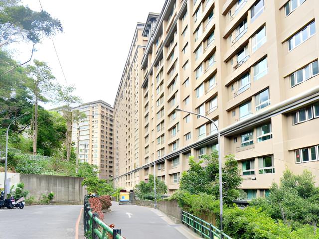 新北中和大樓法拍-6