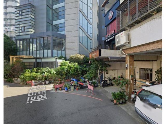 台中西屯透天法拍-2