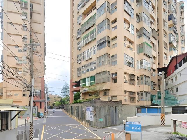 新北淡水法拍大樓-3