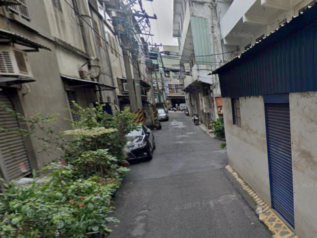 三重法拍透天-5