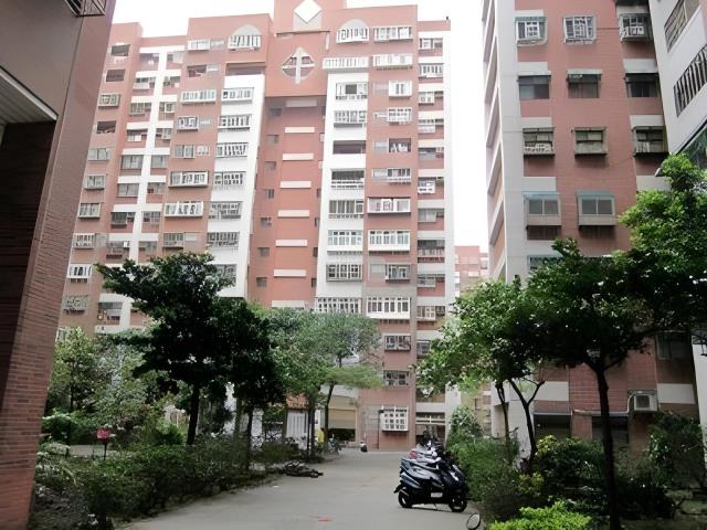 桃園拍賣大樓-2
