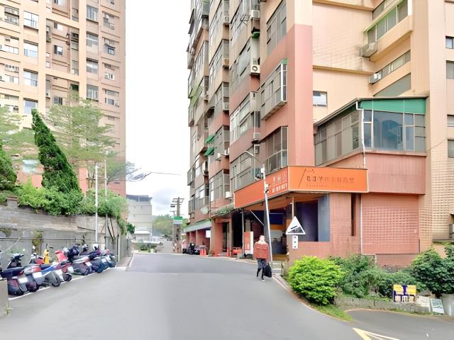 新北淡水大樓法拍-5