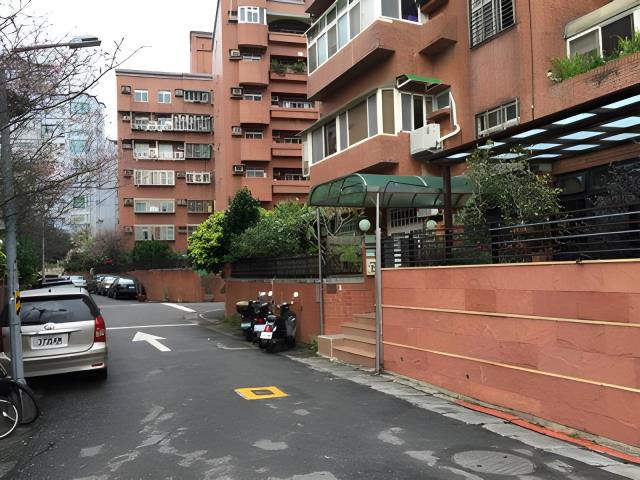 台北內湖華廈法拍-5