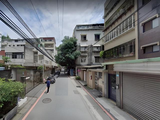 新北新店華廈法拍-3