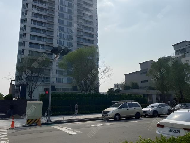 台中西屯法拍大樓-2