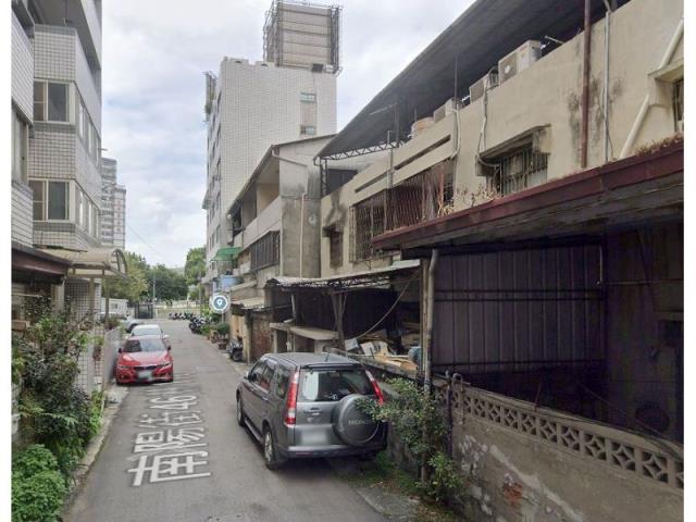 台中南區透天法拍-3