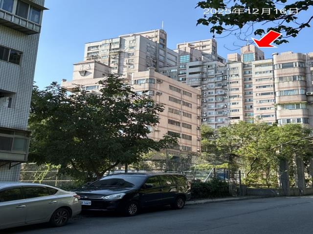 台北文山區法拍大樓-1