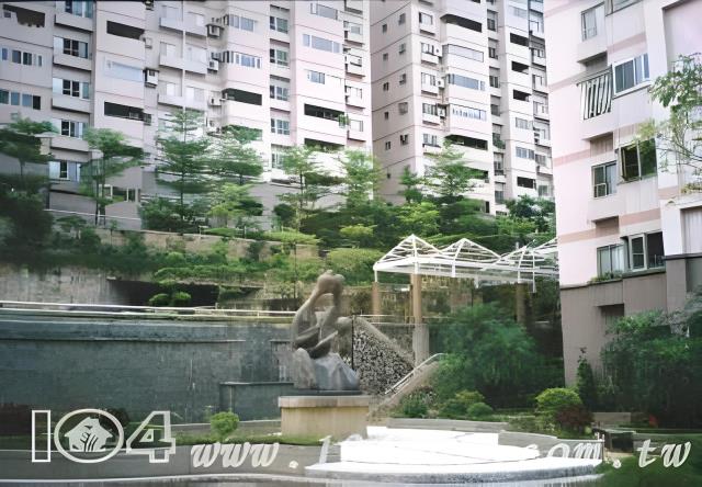 台北文山區法拍大樓-4