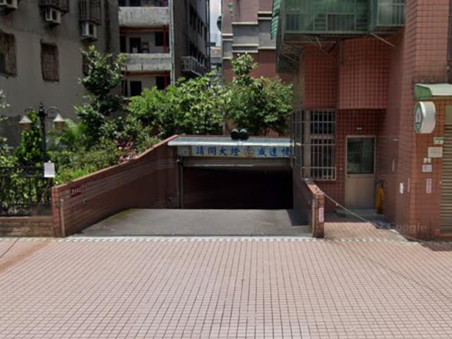 新北新莊大樓法拍-5